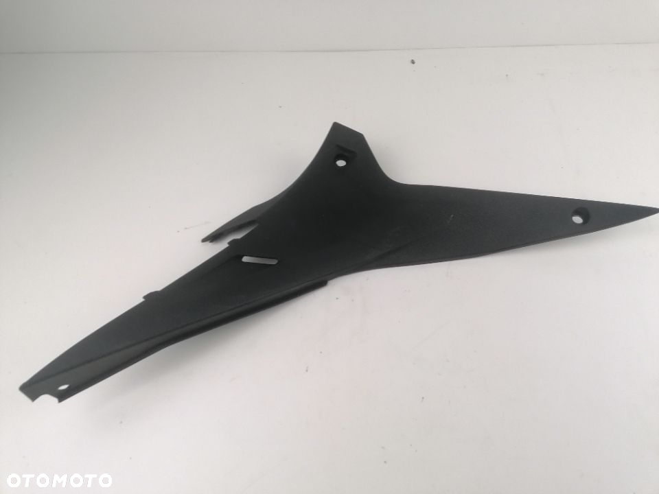 Aprilia RSV4 owiewka wypełnienie siedzenia lewa 09- - 6