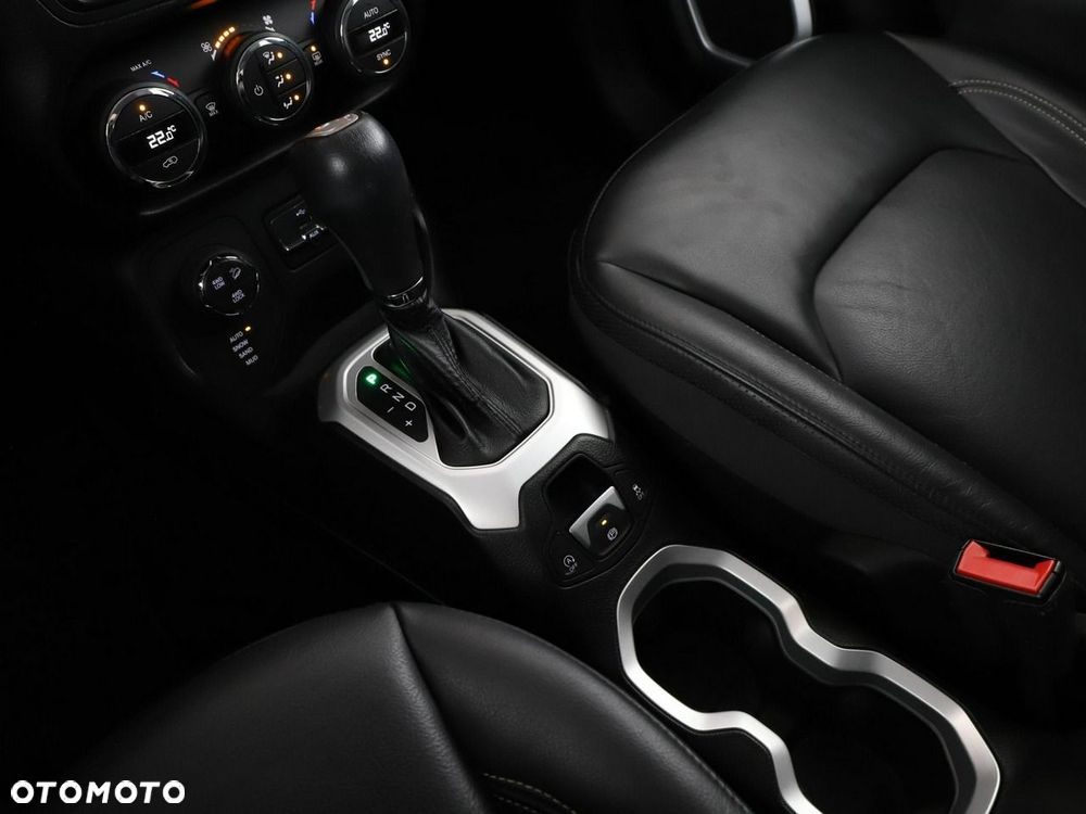 Jeep Renegade 2.0 MultiJet Limited 4WD S&S - 29
