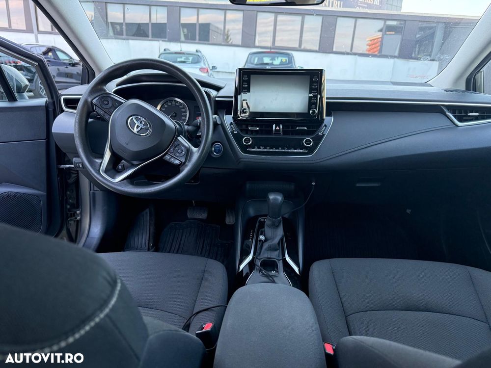 Toyota Corolla 1.8 HSD Business - 11