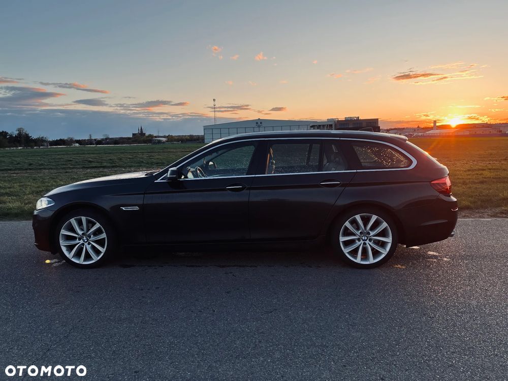 BMW Seria 5 520d xDrive Luxury Line - 7