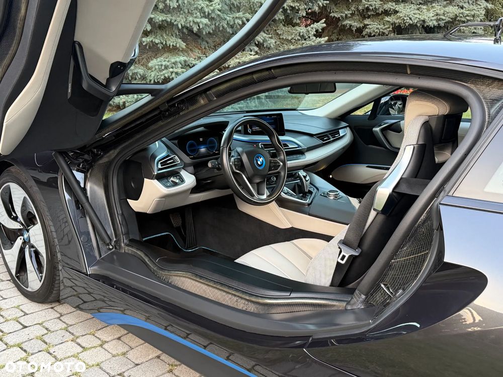 BMW i8 - 13