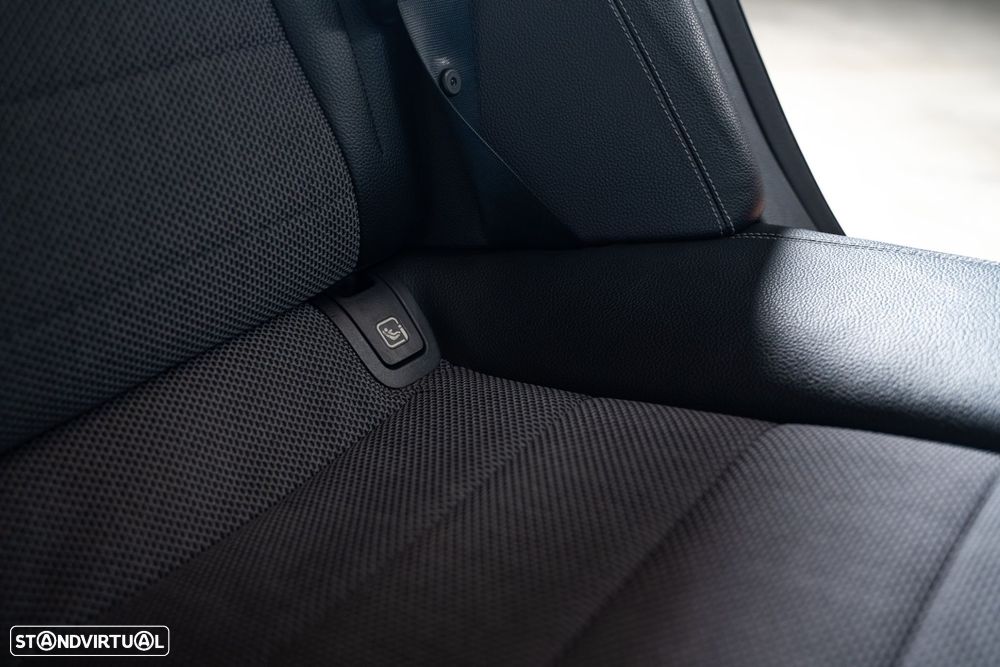 Mercedes-Benz E 220 d 9G-TRONIC Avantgarde - 19