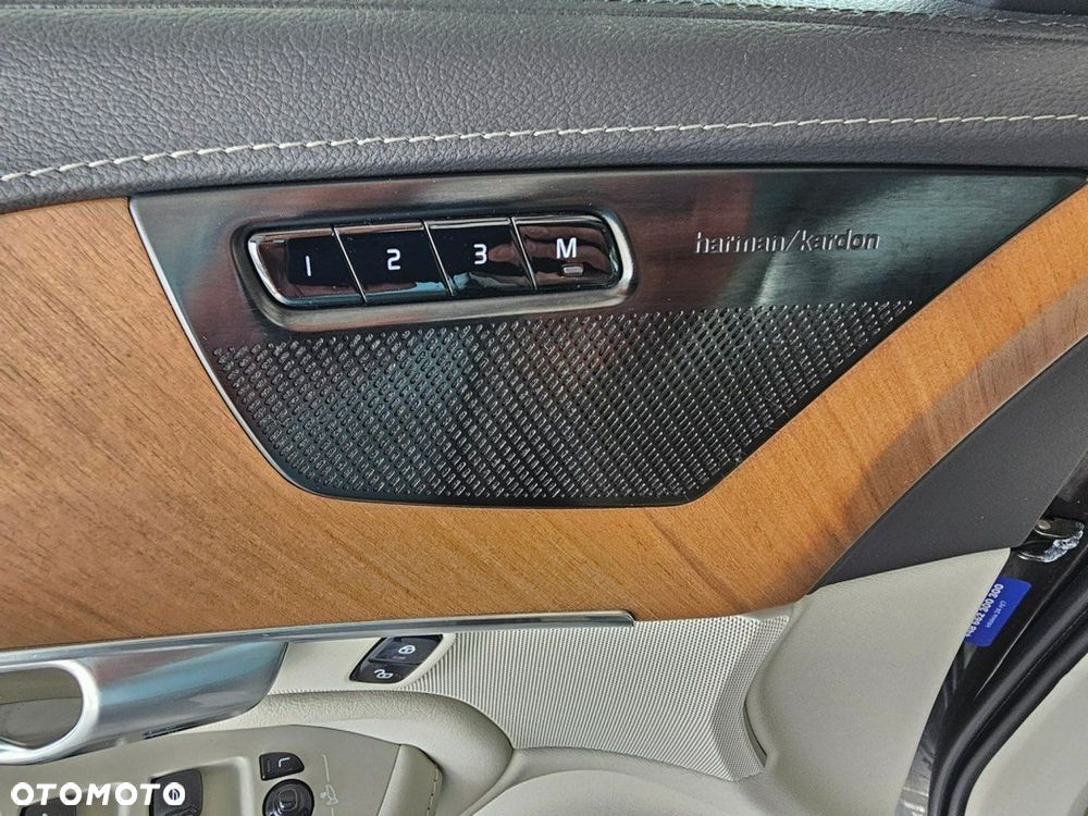 Volvo XC 90 - 15