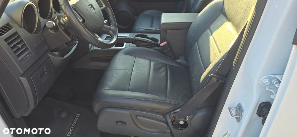 Dodge Nitro 4.0 V6 RT - 6