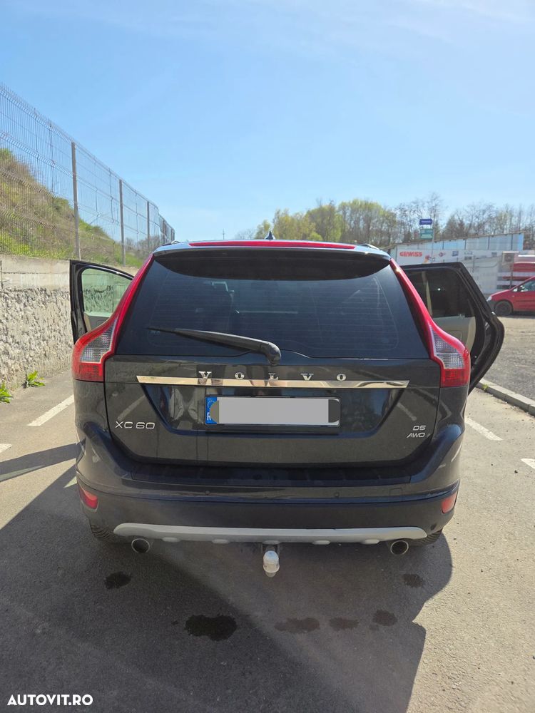 Volvo XC 60 - 4