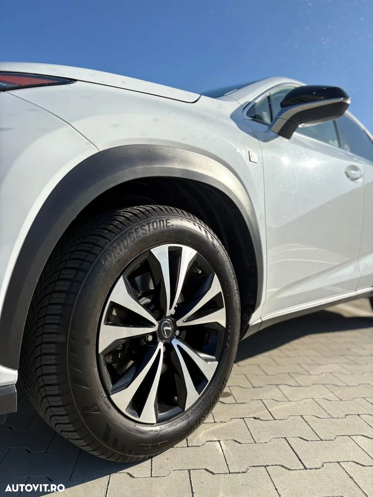 Lexus Seria NX 300h AWD F Sport - 7