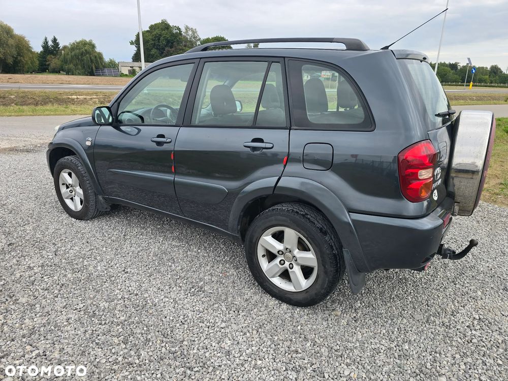 Toyota RAV4 - 5