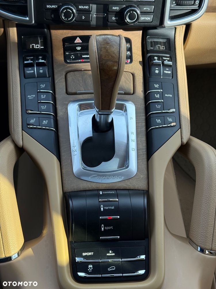 Porsche Cayenne S Tiptronic S - 16