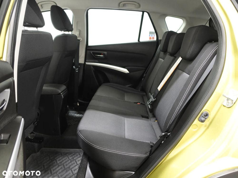 Suzuki SX4 S-Cross 1.6 VVT 4x4 Comfort - 24