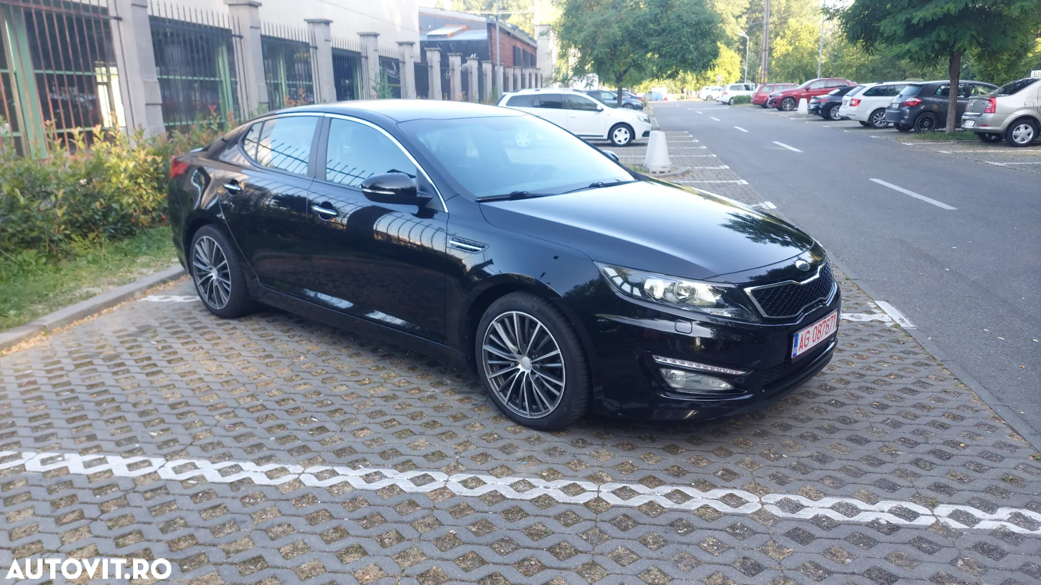 Kia Optima 2.0 CVVT Hybrid Attract - 4