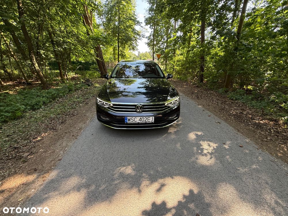 Volkswagen Passat - 4
