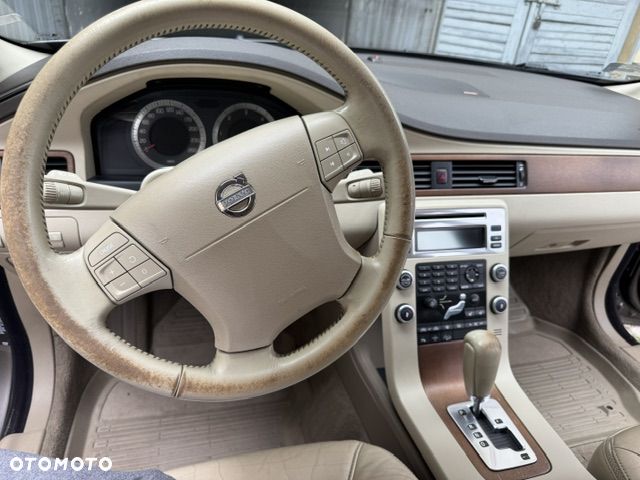 Volvo XC 70 - 13