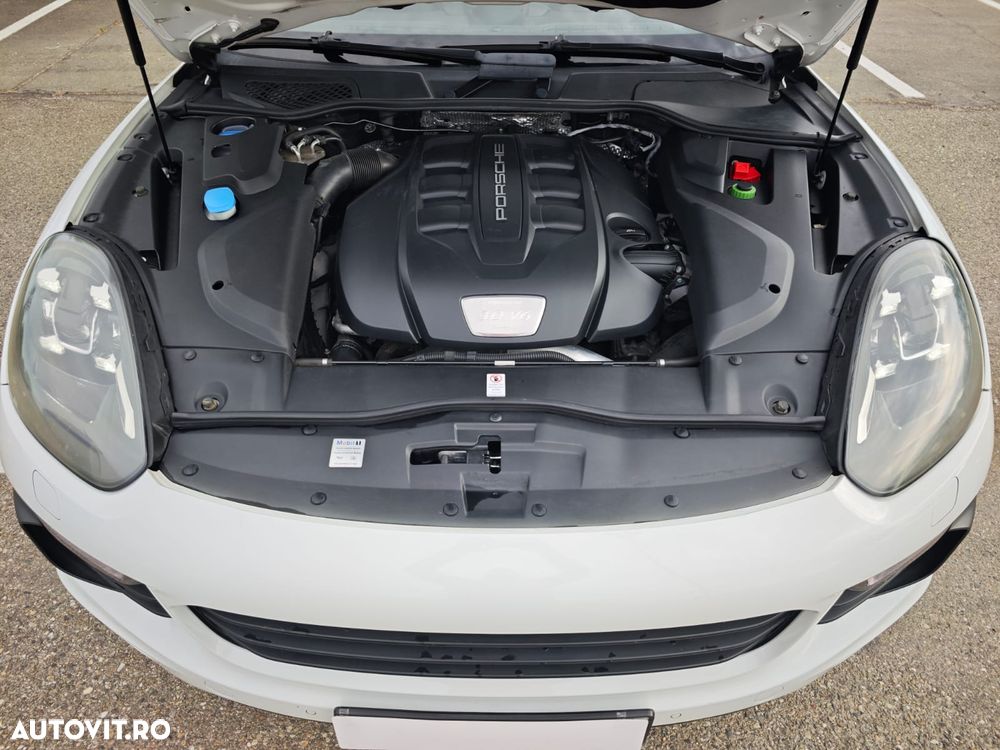 Porsche Cayenne 3.0 L V6 - 39