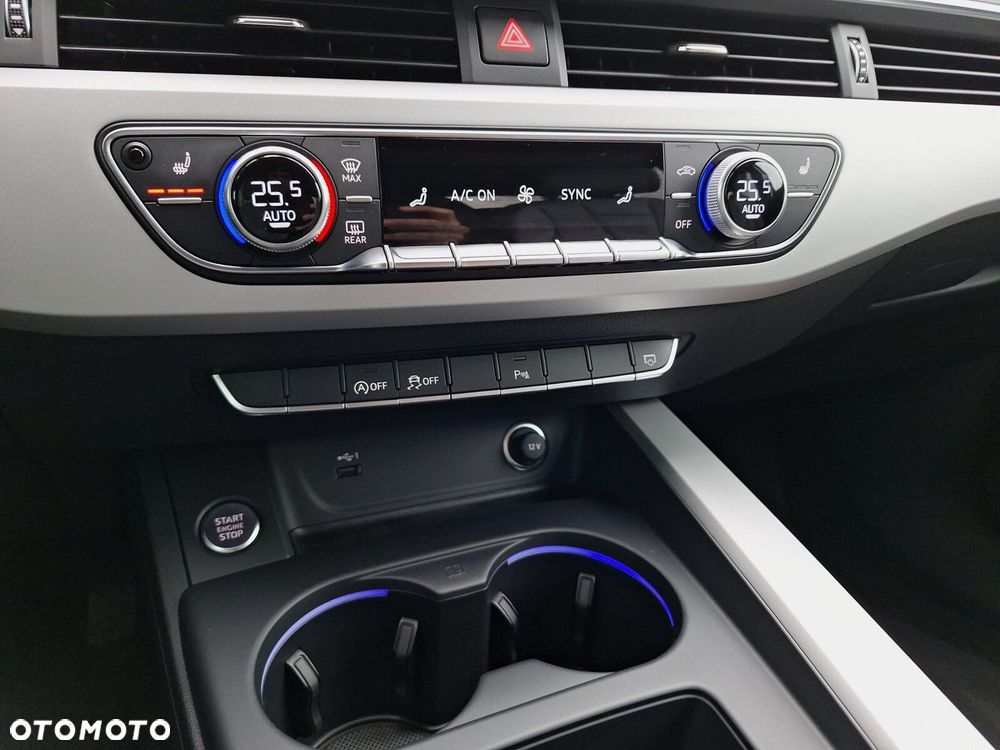 Audi A4 Limousine - 16