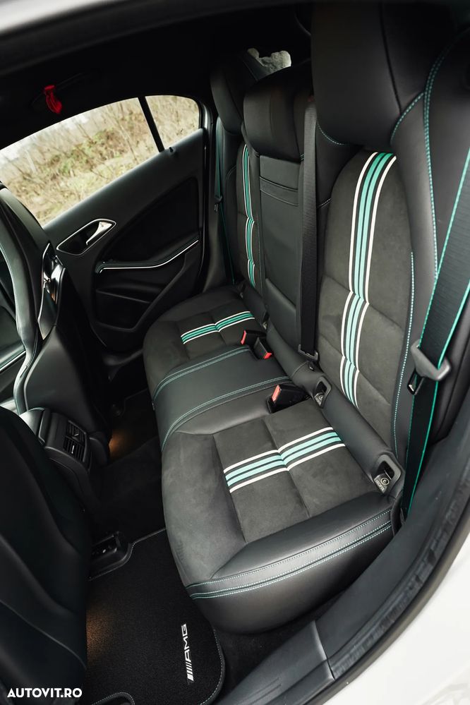 Mercedes-Benz A 45 AMG 4Matic AMG Speedshift 7G-DCT PETRONAS 2015 World Champion Edition - 6