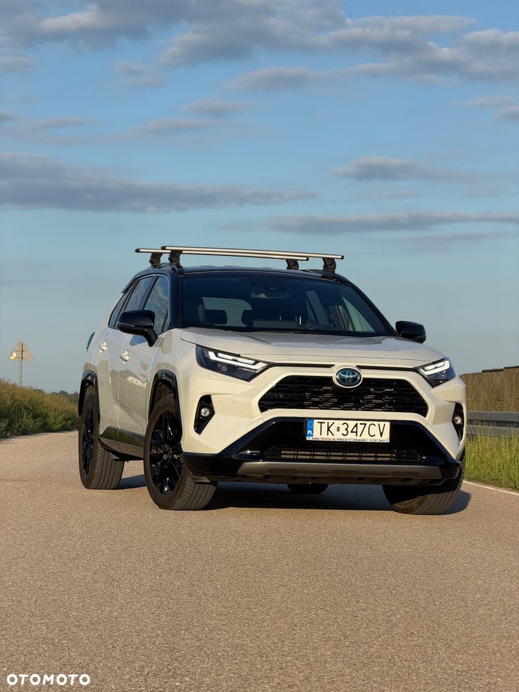 Toyota RAV4 - 1