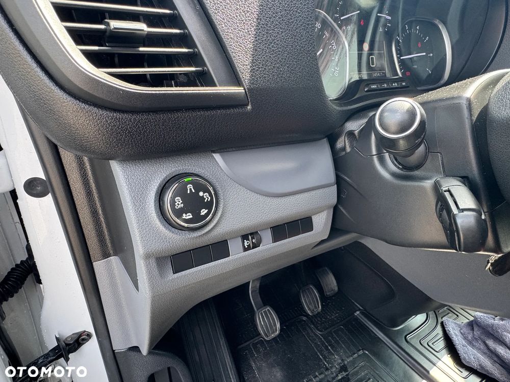 Toyota PROACE - 13