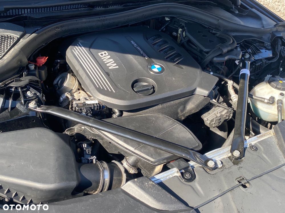 BMW Seria 5 525d Sport Line sport - 11