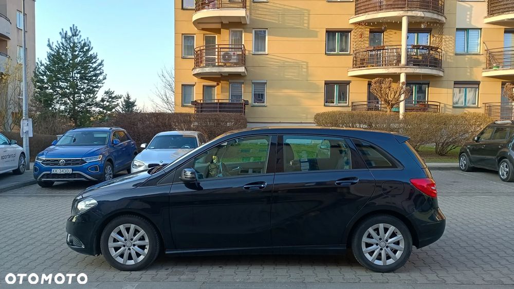 Mercedes-Benz Klasa B 180 (CDI) d 7G-DCT - 4