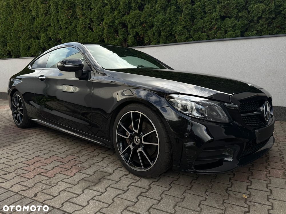 Mercedes-Benz C-Class 2019 photo 2