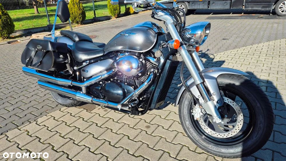 Suzuki Intruder - 6