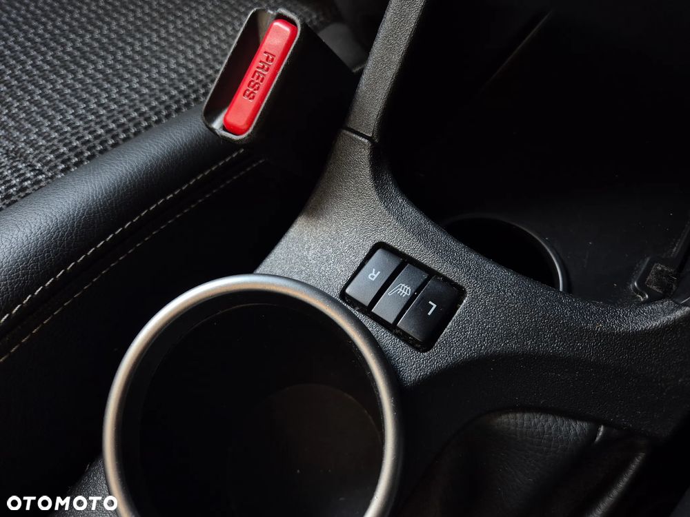 Toyota Verso 1.8 Premium - 16