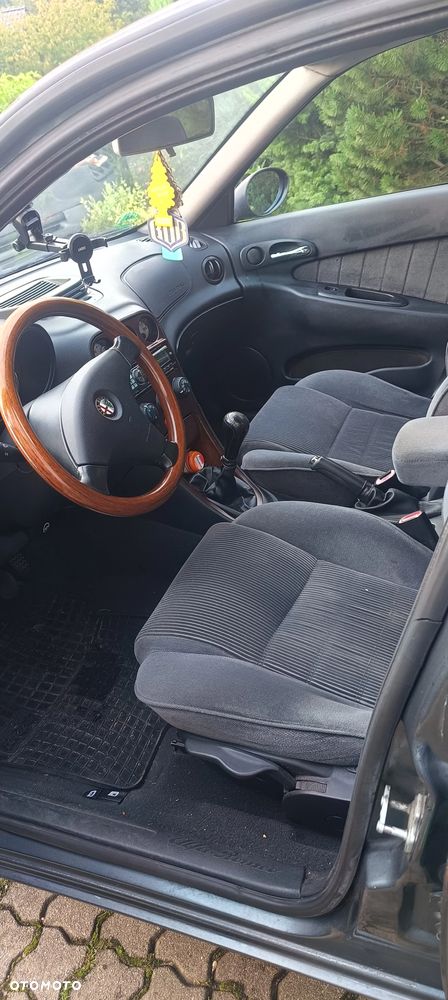 Alfa Romeo 156 2.0 TSpark 16v - 6