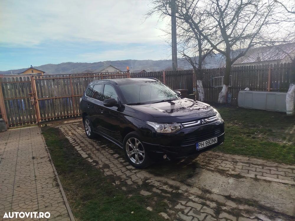 Mitsubishi Outlander - 13