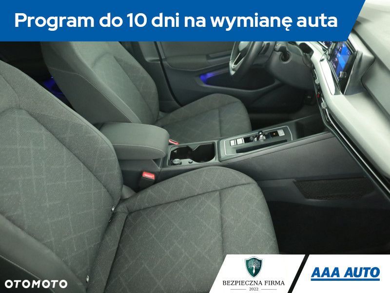 Volkswagen Golf Variant - 9