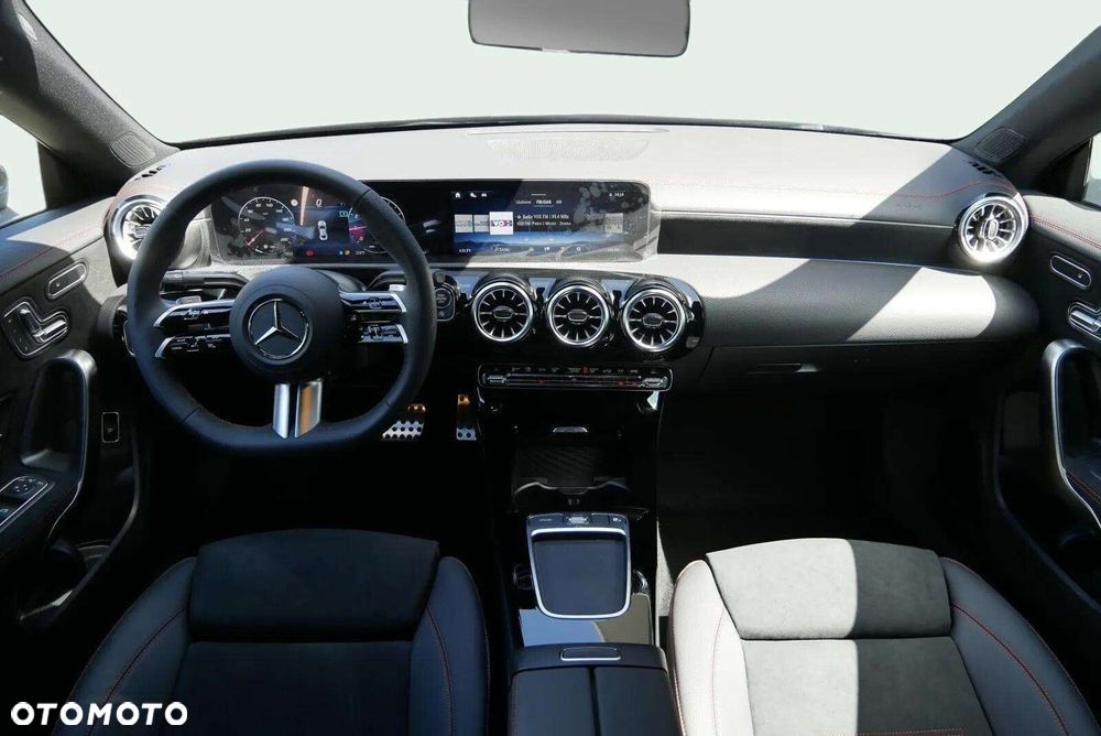 Mercedes-Benz CLA - 15