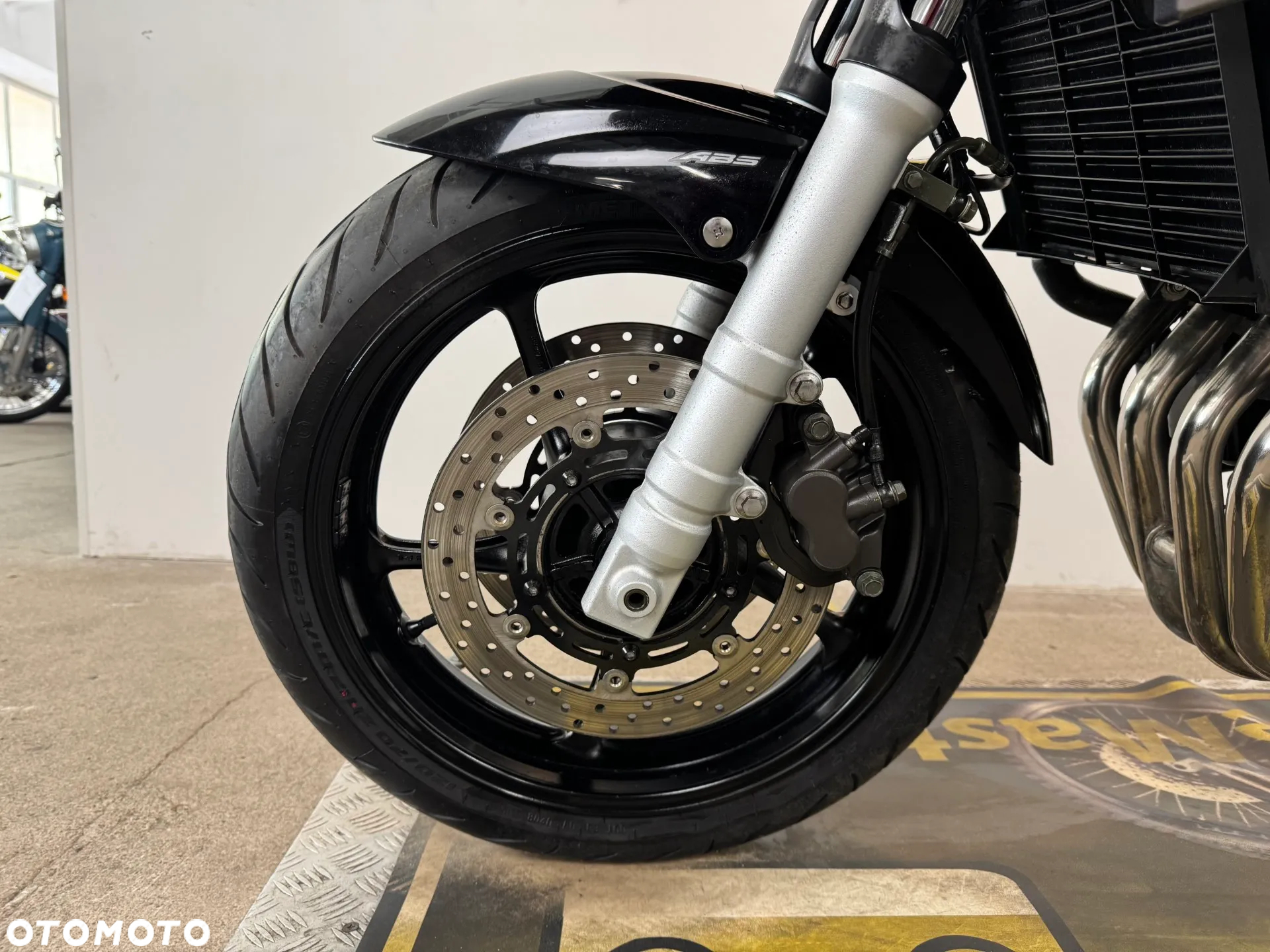 Yamaha FZ6 - 18