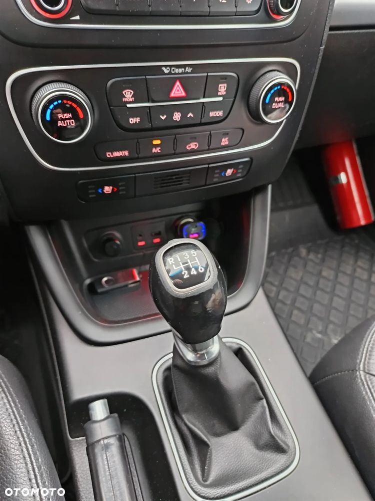 Kia Sorento 2.0 CRDI XL 7os - 13