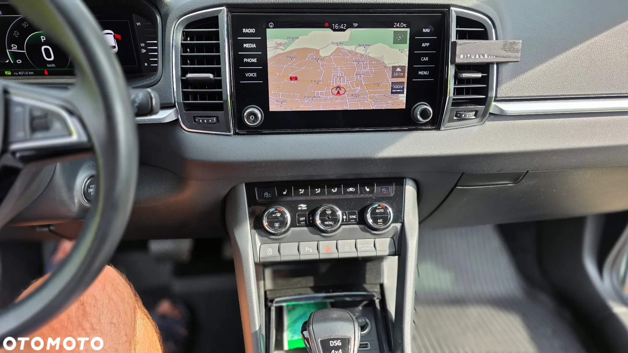 Skoda Karoq 2.0 TDI SCR 4x4 Style DSG - 18