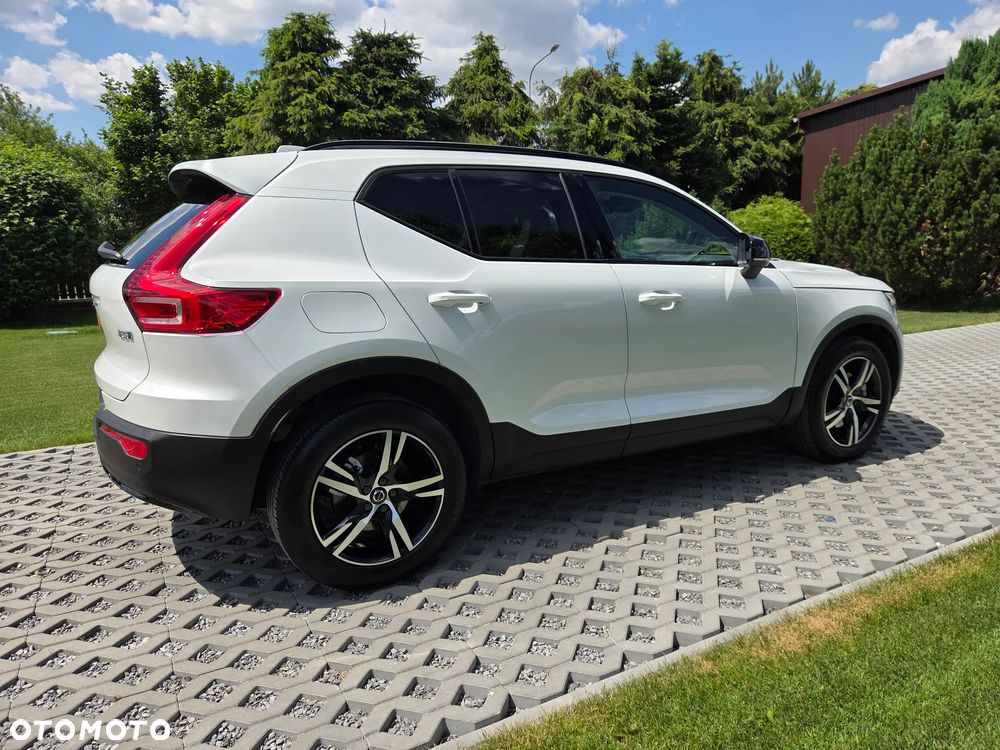 Volvo XC 40 B5 AWD Ultimate Dark - 9