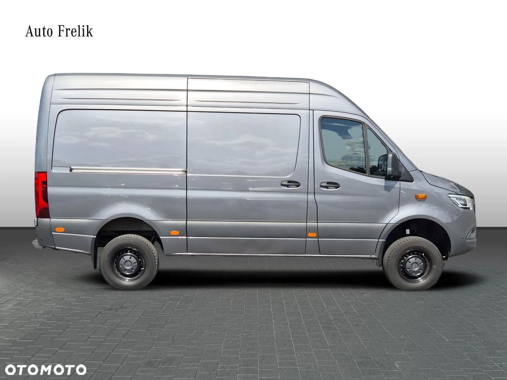 Mercedes-Benz Sprinter 319 4x4 - 6