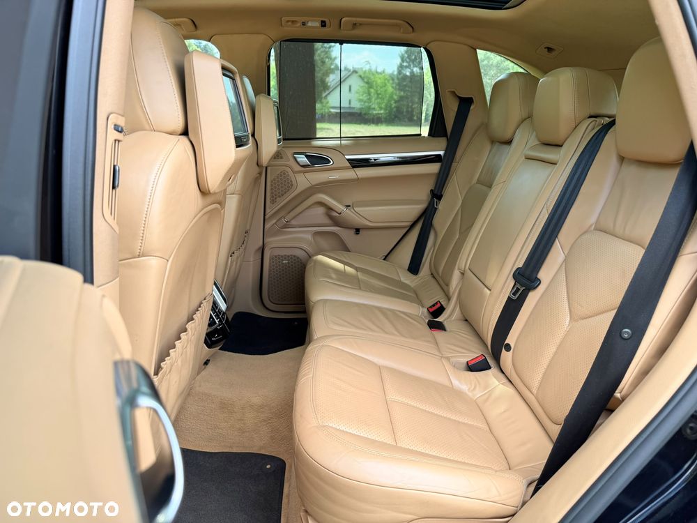 Porsche Cayenne Tiptronic S - 11