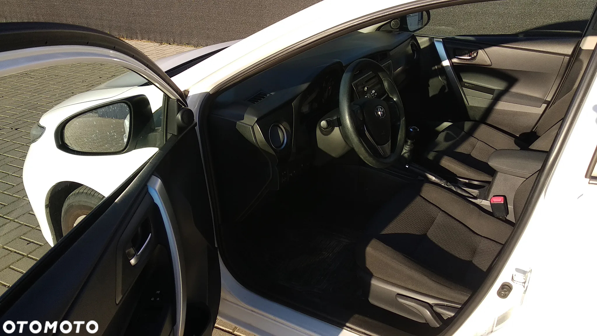 Toyota Auris 1.33 VVT-i Life - 9