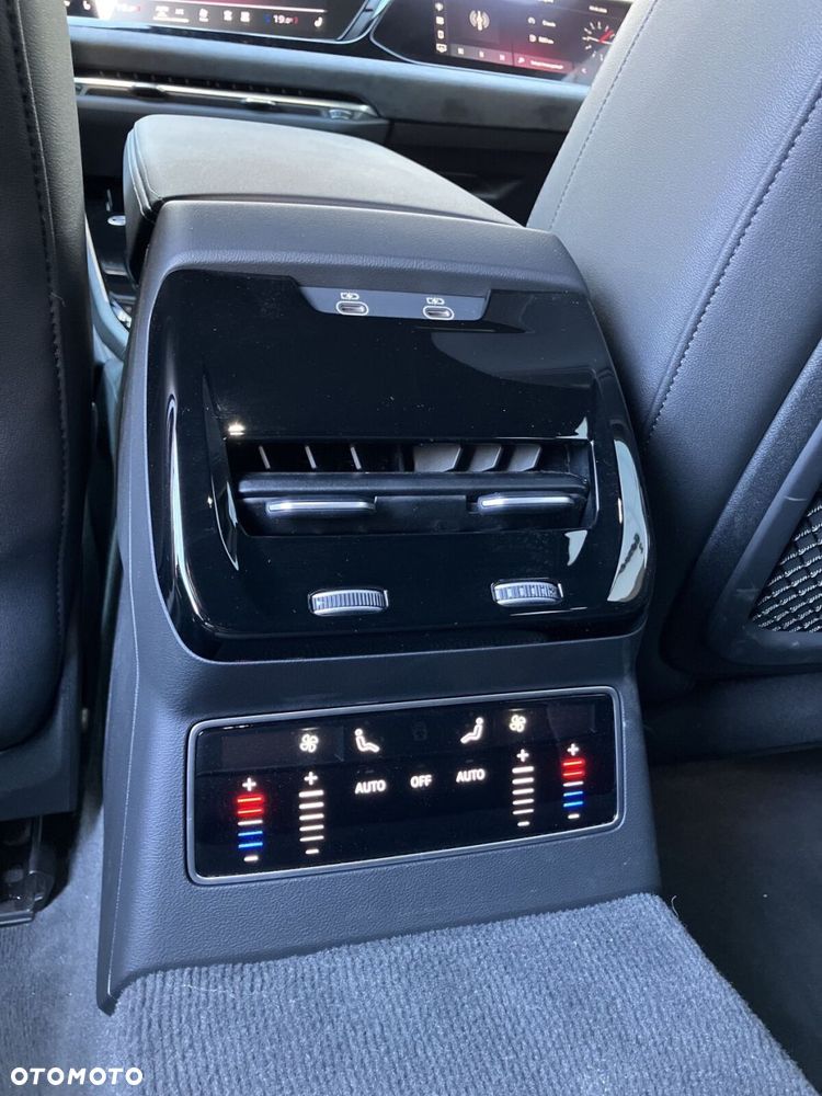 Audi A6 Avant - 18