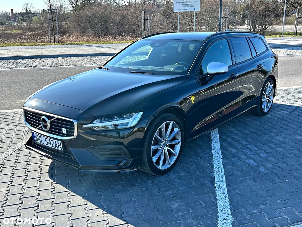Volvo V60 T5 Momentum Pro - 4