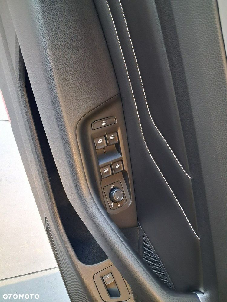 Volkswagen Passat Variant - 28