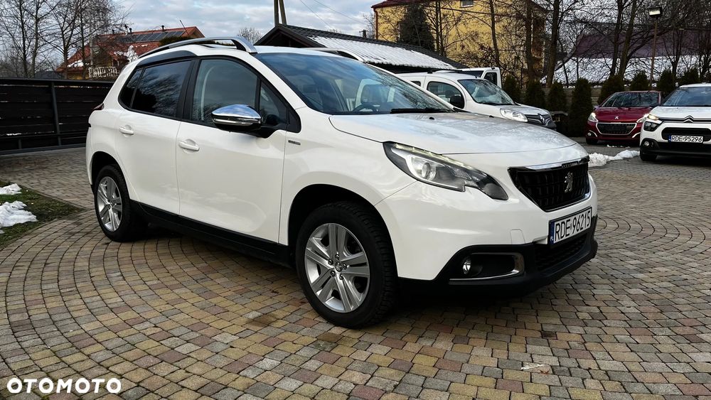 Peugeot 2008 PureTech 82 Style - 2