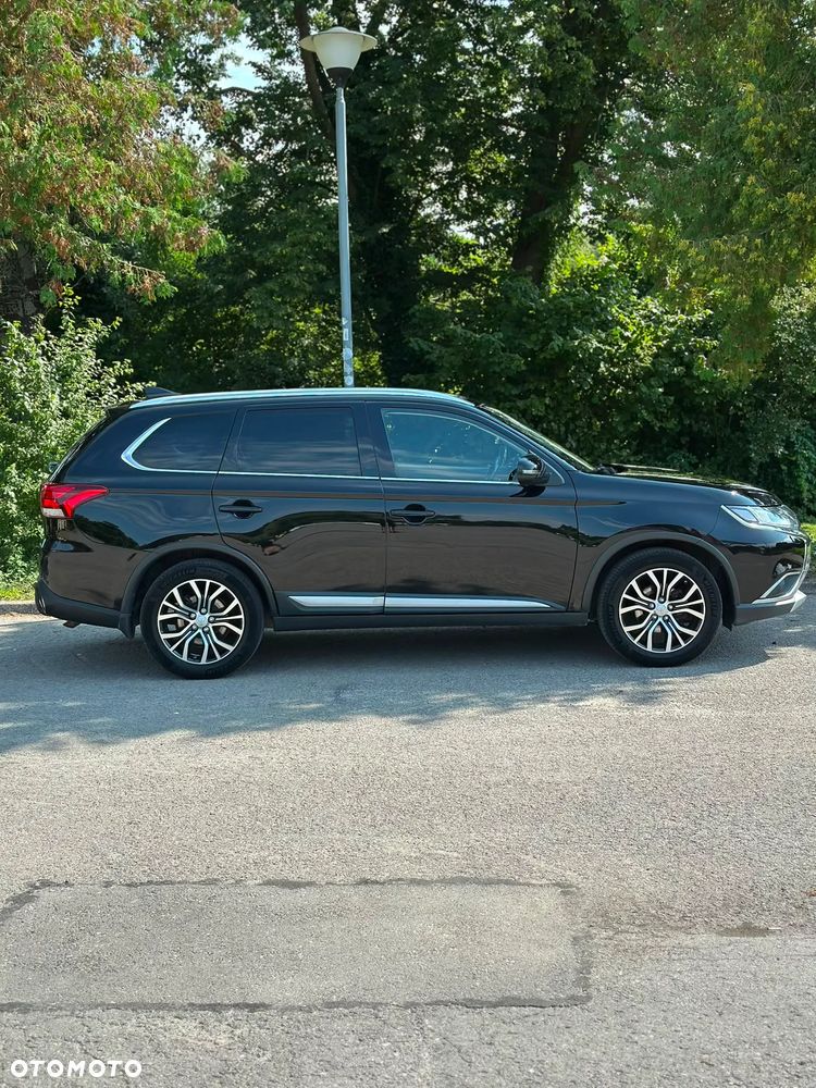 Mitsubishi Outlander 2.2 DID Instyle Navi 4WD - 6