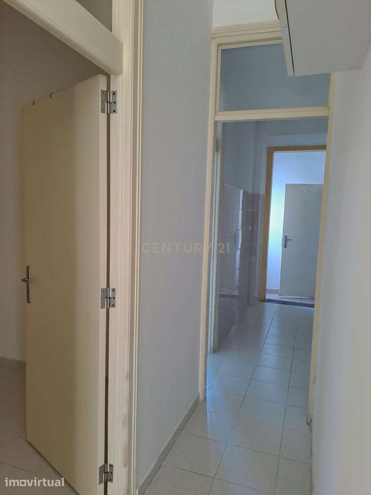 Arredamento T2 na Av. De Moscavide - Grande imagem: 5/23