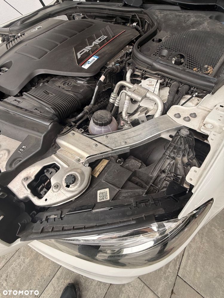 Mercedes-Benz Klasa E AMG 53 4-Matic+ 9G-TRONIC - 16