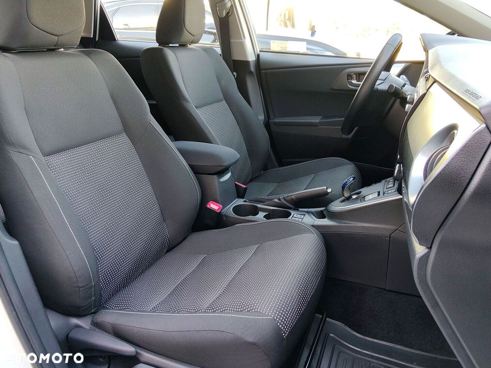 Toyota Auris Hybrid 135 Premium - 14