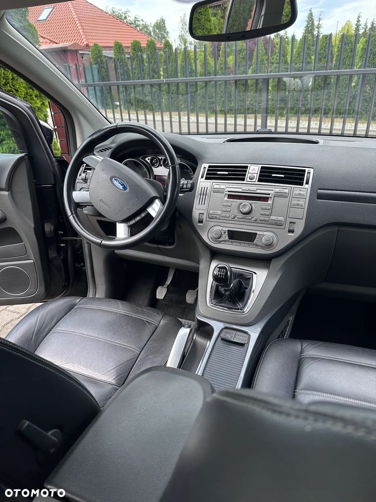 Ford Kuga - 8