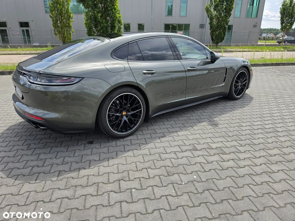 Porsche Panamera 4 Platinum Edition - 14