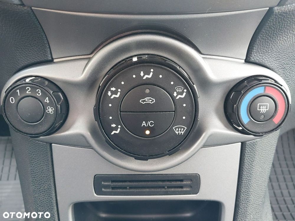 Ford Fiesta 1.25 Trend EU5 - 24