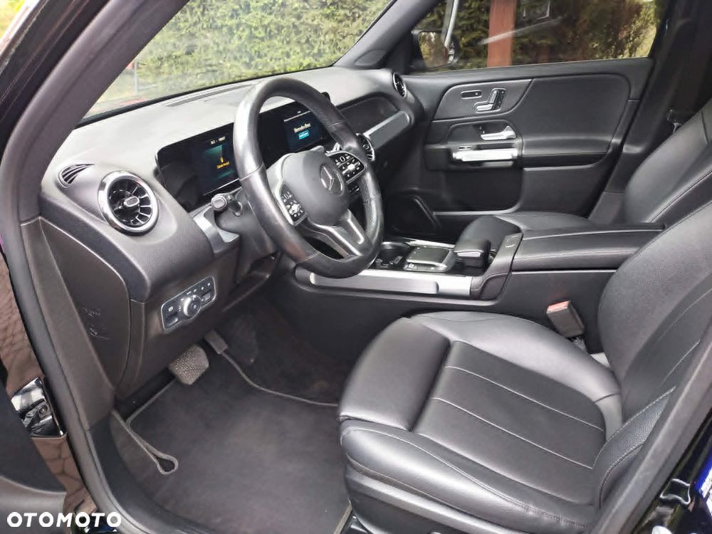 Mercedes-Benz GLB 250 4-Matic 8G-DCT - 12