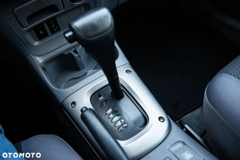 Toyota RAV4 - 24
